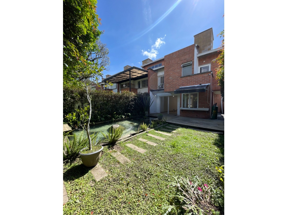 Casa disponible para Arriendo tradicional en el Retiro. — foto 2