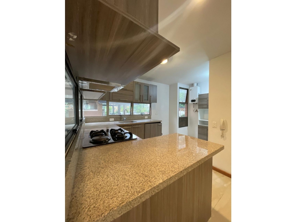 Apartamento disponible para Renta tradicional, Poblado Milla de Oro. — foto 5