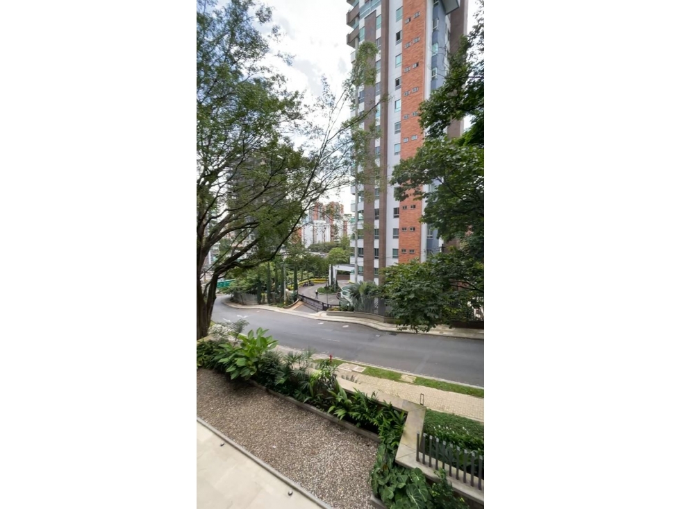 Apartamento para Arriendo tradicional, Poblado sector Castropol. — foto 2