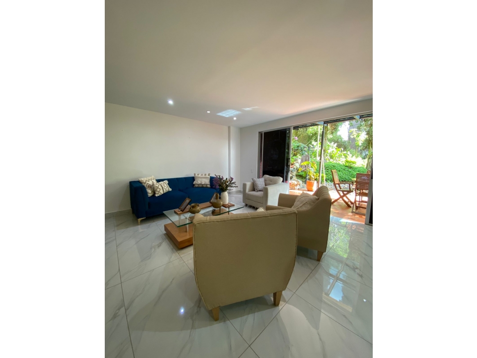 Hermosa Casa de 3 Niveles disponible para Venta Altos del Poblado — foto 5