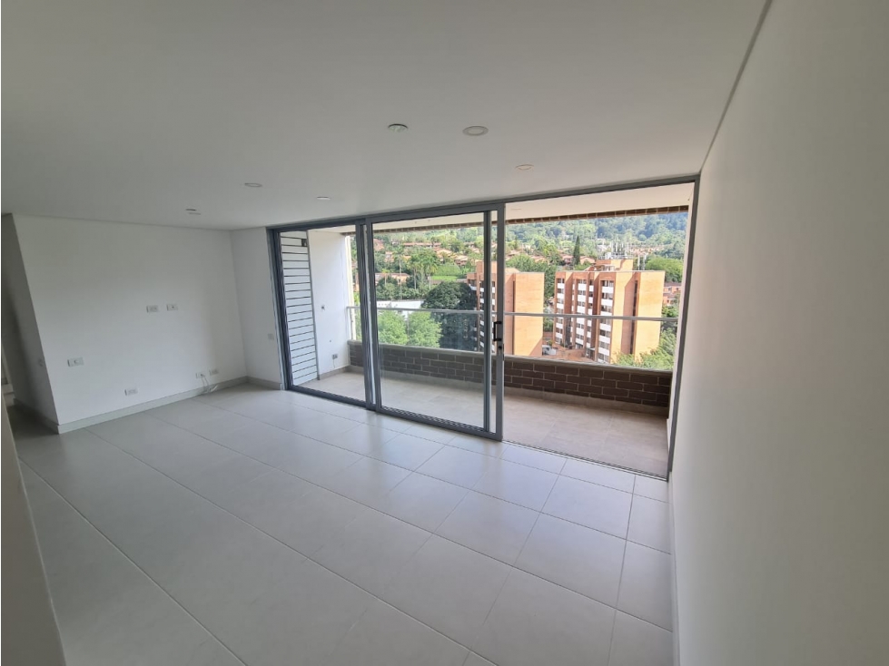 APARTAMENTO SECTOR CUMBRES CON EXCELENTES ESPACIOS — foto 2