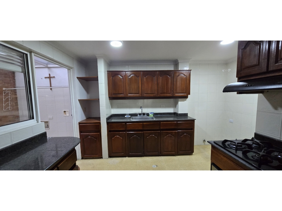 Venta de casa en Envigado sector Cumbres — foto 3
