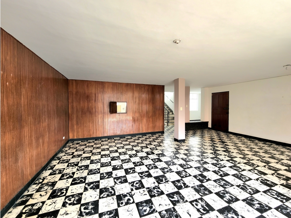 Venta de casa segundo piso en sector Estadio — foto 2