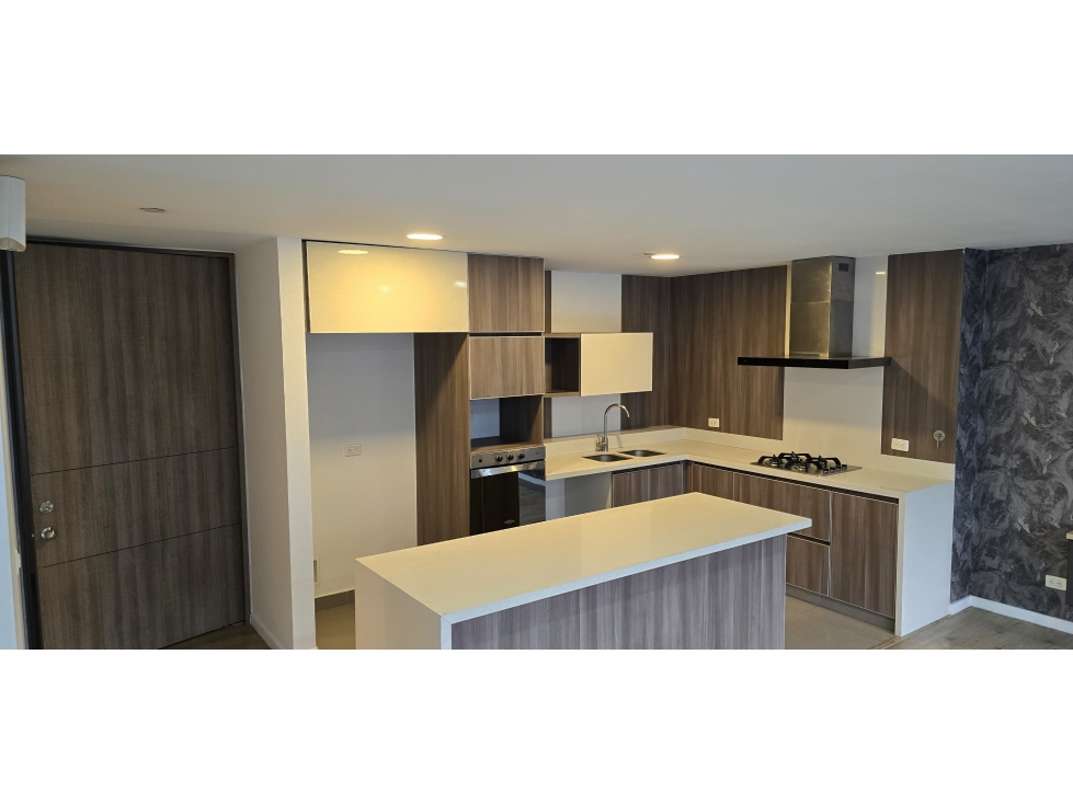 Arriendo penthouse en Envigado Loma de Las Brujas — foto 2