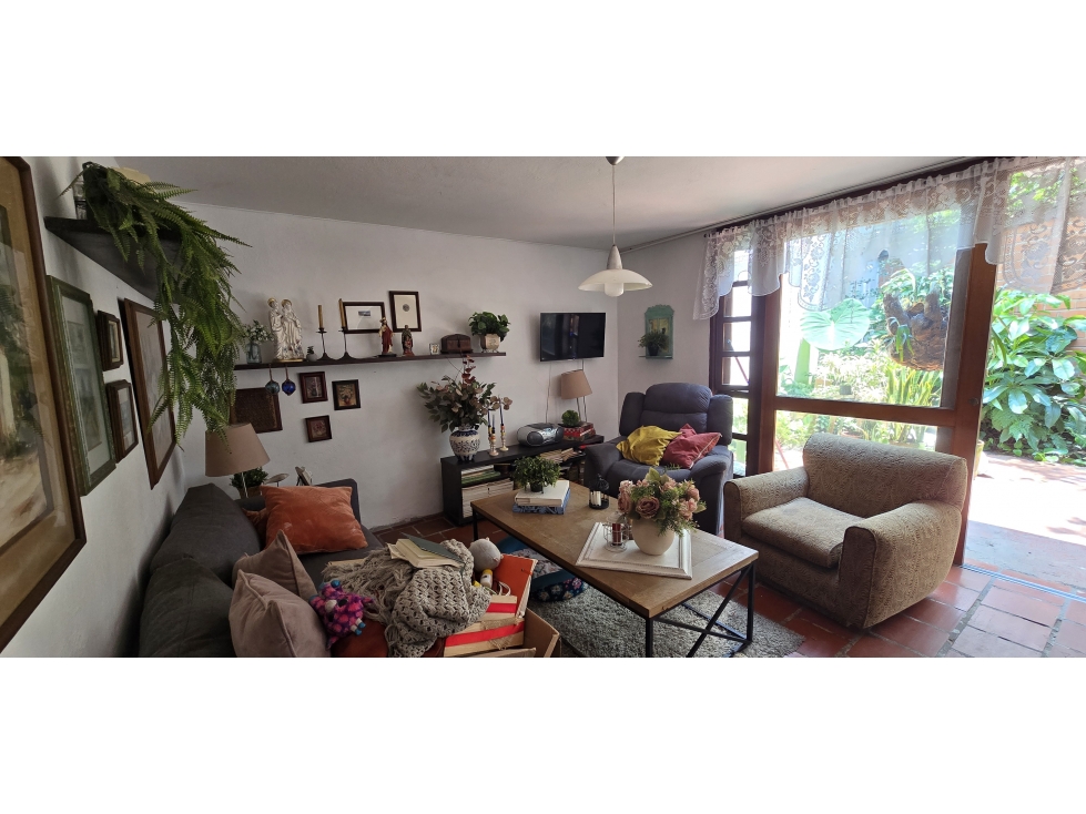 Venta de casa en Envigado, Loma del Escobero cerca a City Plaza — foto 5