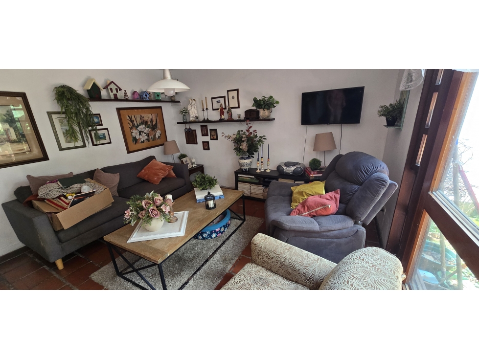 Venta de casa en Envigado, Loma del Escobero cerca a City Plaza — foto 6