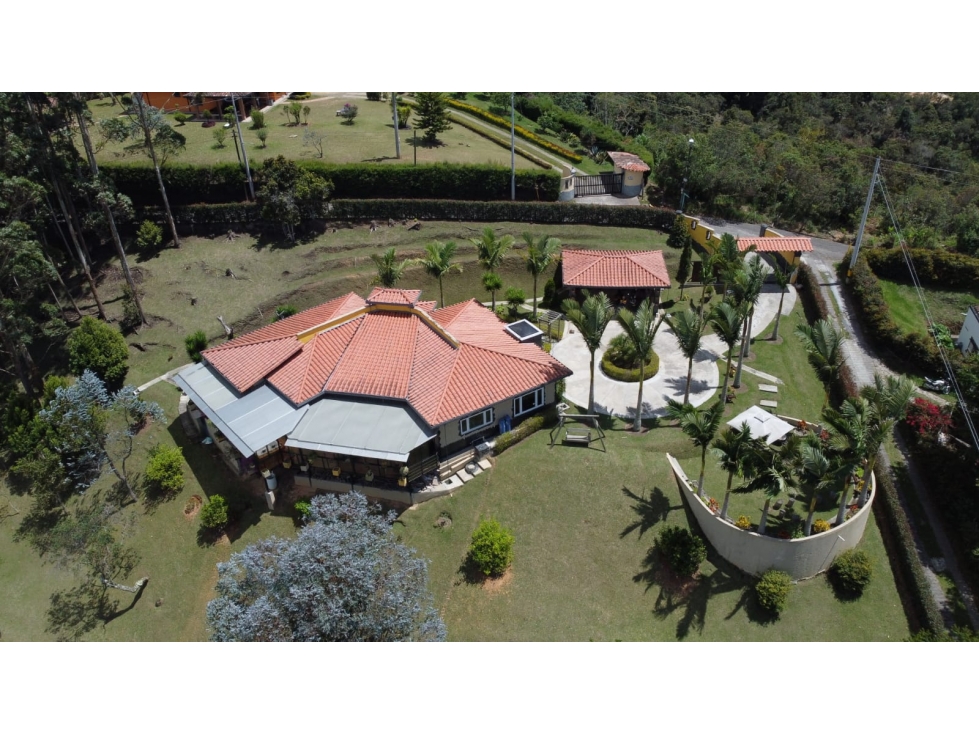 Venta de casa campestre en Rionegro vereda Mampuesto — foto 2