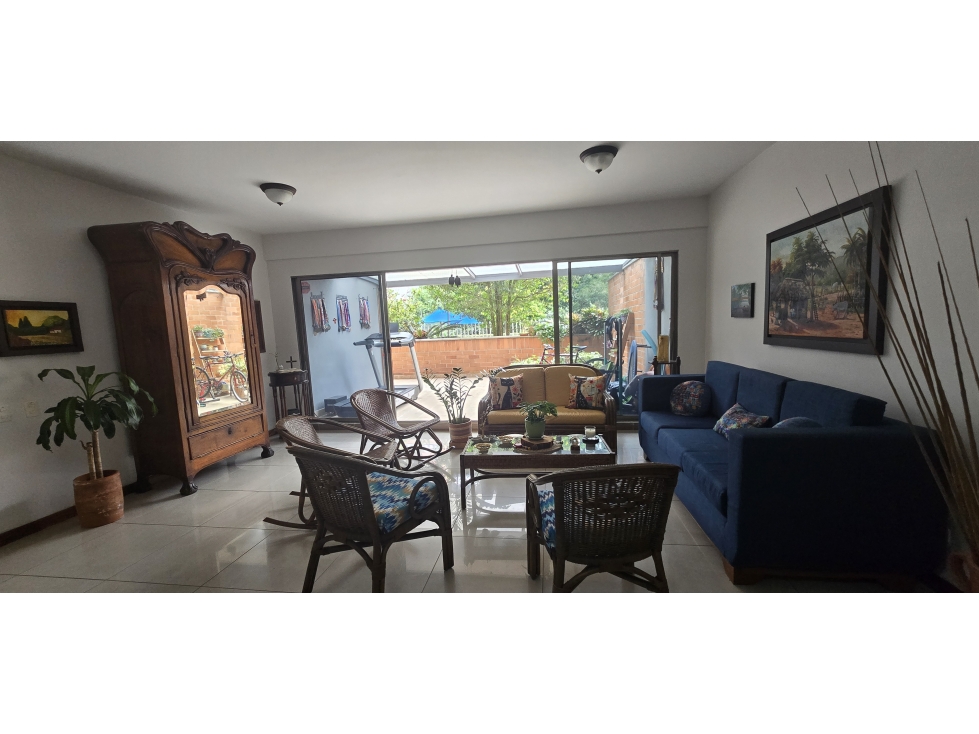 Venta de apartamento con terraza en Acanto Envigado sector La Frontera