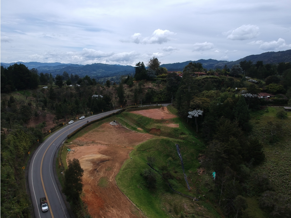 Venta de lote en Palmas vía Aeropuerto a 3 km del peaje de Palmas — foto 4