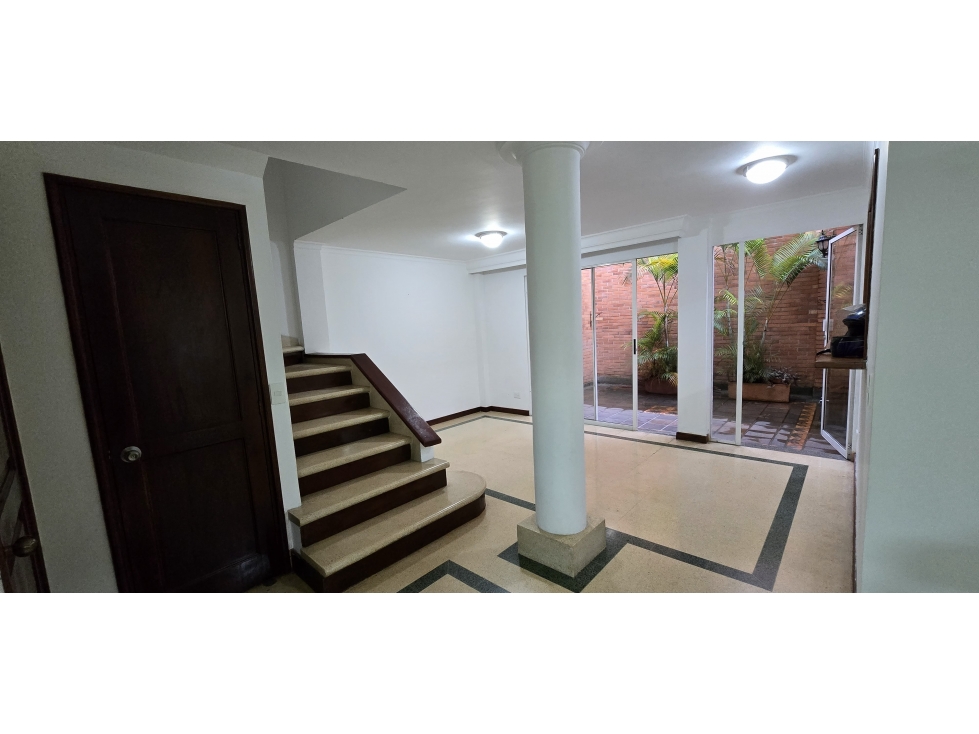 Venta de casa en Envigado sector Cumbres — foto 4
