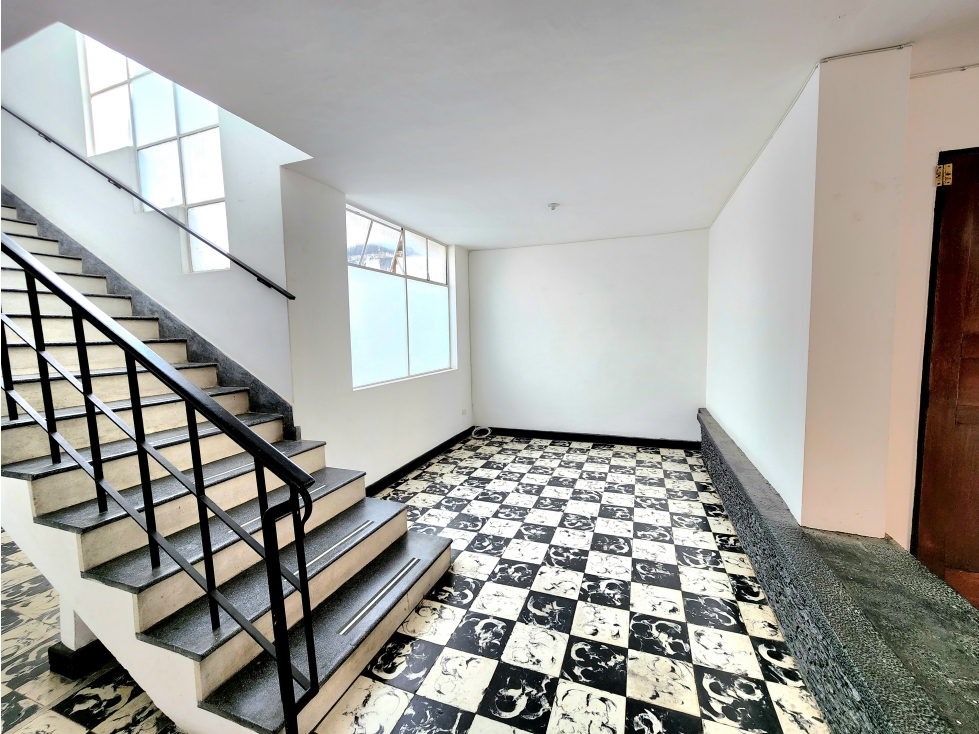 Venta de casa segundo piso en sector Estadio — foto 4