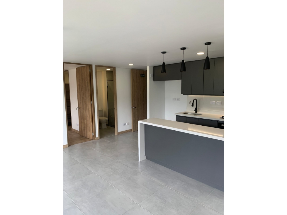 Venta de apartamento en Sabaneta en Loma de San José — foto 3