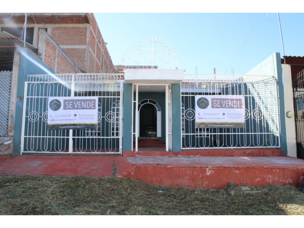 CASA EN VENTA CALLE JADE, LINDA VISTA, JIQUILPAN, MICHOACAN - 1