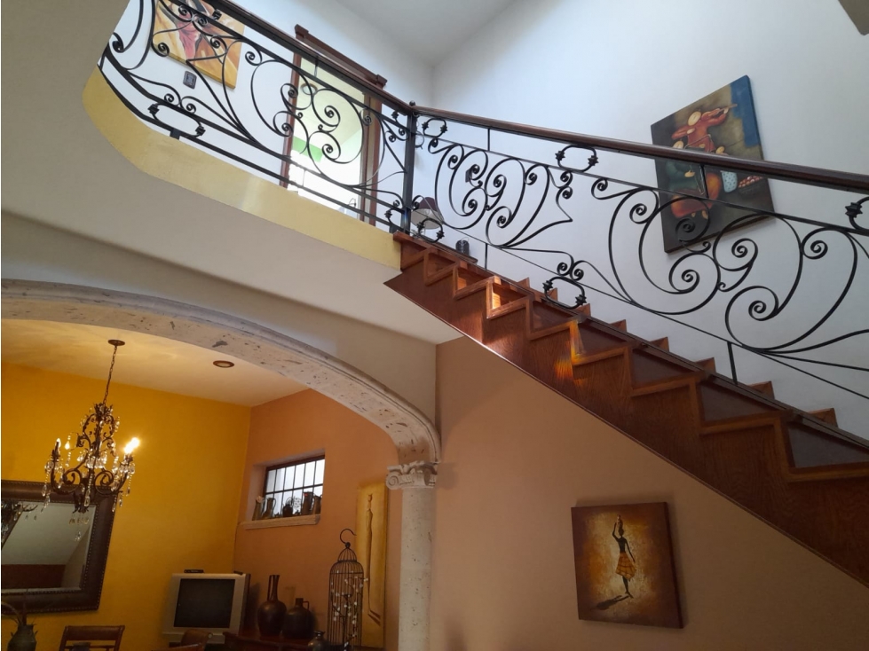 VENTA DE CASA EN BOULEVARD LAZARO CARDENAS NORTE EN JIQULPAN,MICH. — foto 5