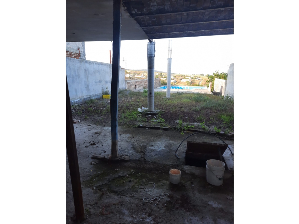 VENTA DE GRANJA EN OBRA NEGRA EN CALTZONTZIN, JIQUILPAN, MICH. - 3