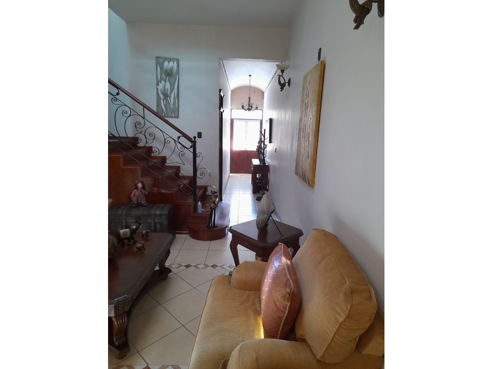 VENTA DE CASA EN BOULEVARD LAZARO CARDENAS NORTE EN JIQULPAN,MICH. — foto 4