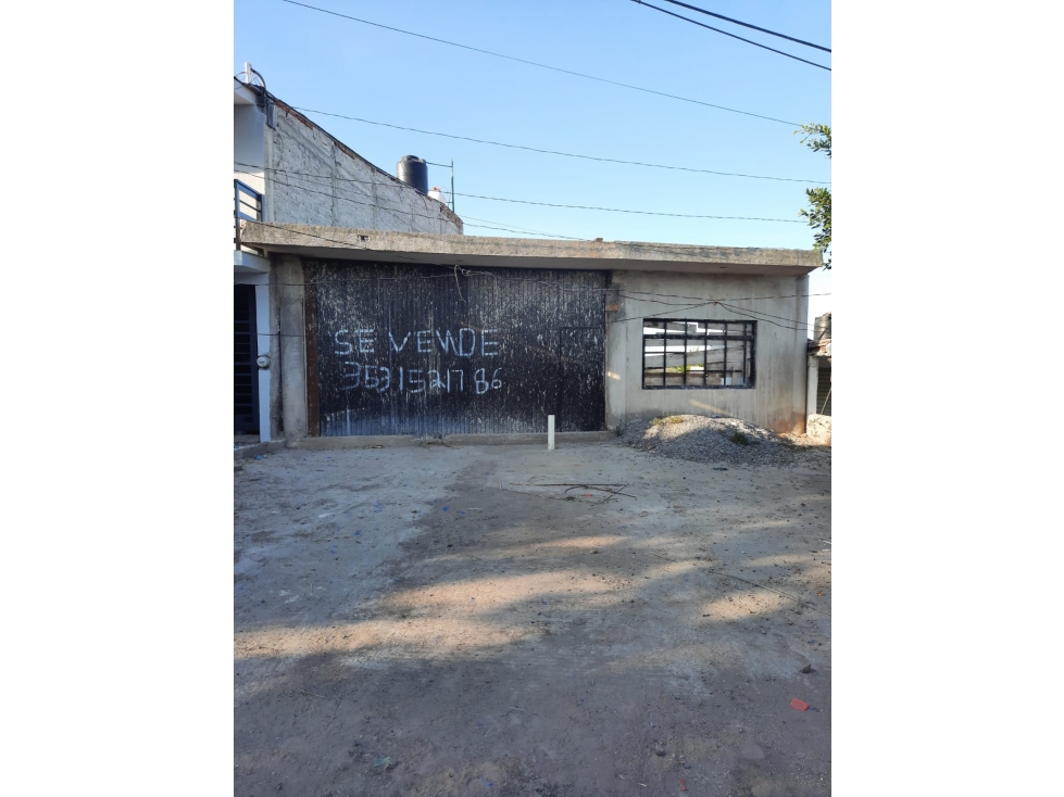 VENTA DE GRANJA EN OBRA NEGRA EN CALTZONTZIN, JIQUILPAN, MICH. - 5