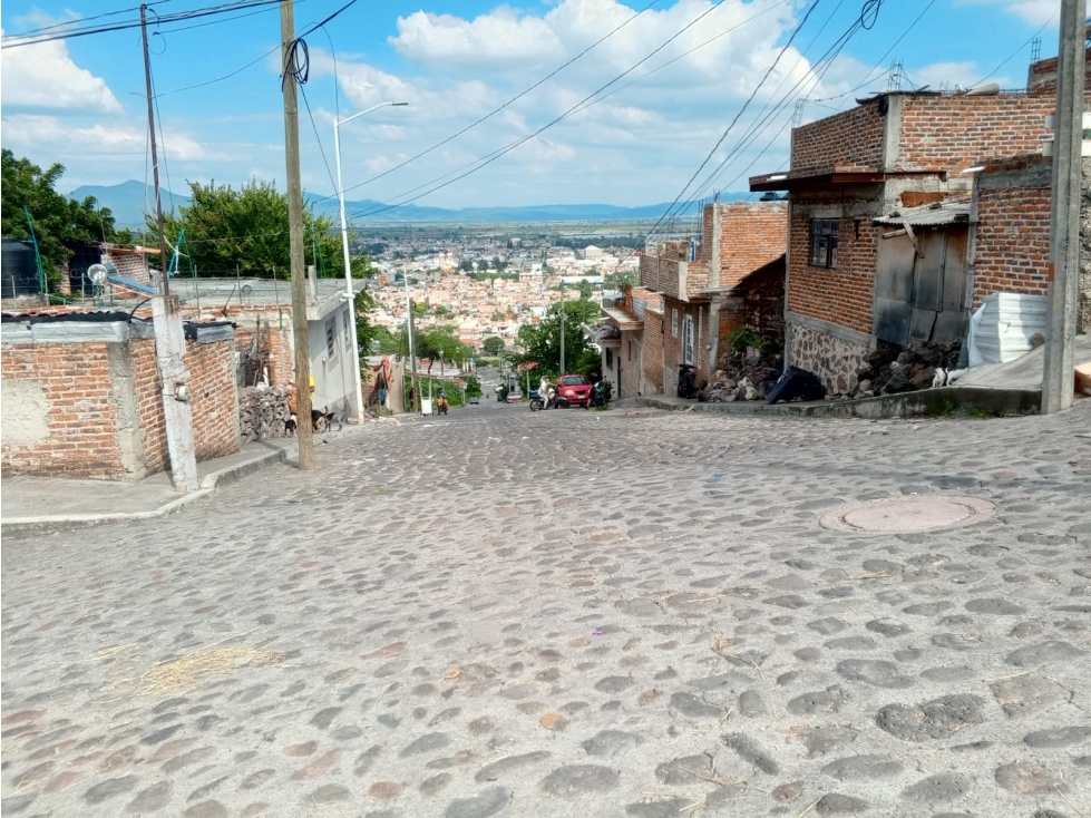 TERRENO EN VENTA ESQUINA LOMAS DEL PEDREGAL, CALLE MONTE CALVARIO - 6