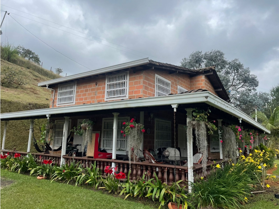 Casafinca Para la Venta en Guarne - 4
