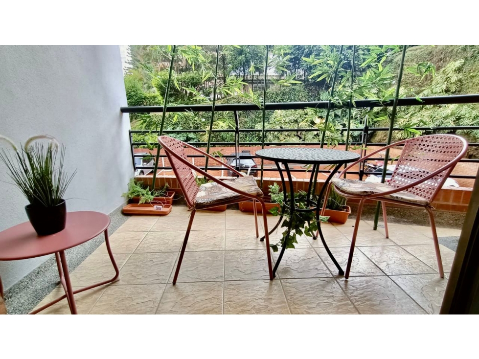 Apartamento en Arriendo Amoblado en Poblado Tesoro