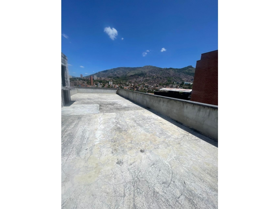 Edificio en Venta en Medellín - Licencia mixta u Hotelera — foto 5