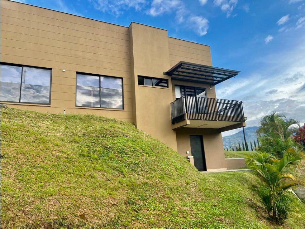 Casa en Arriendo en Girardota Antioquia — foto 3