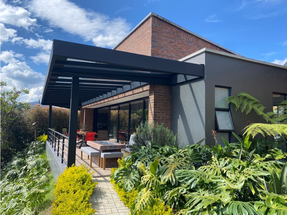 Casa para la Venta en El Retiro Antioquia