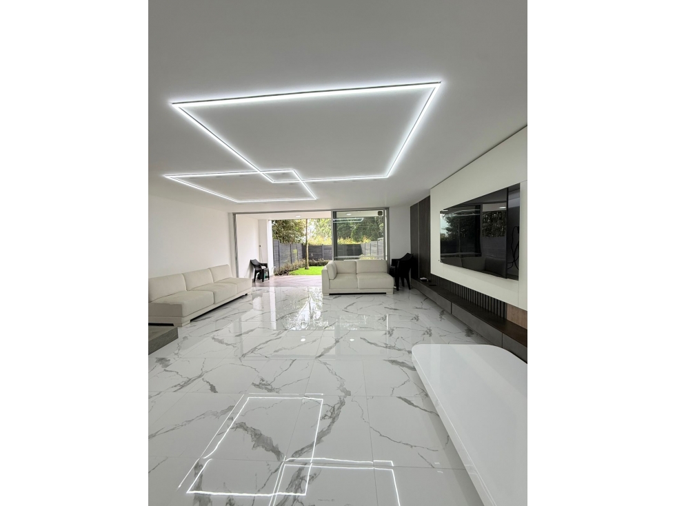 Casa en Arriendo Amoblada en Envigado