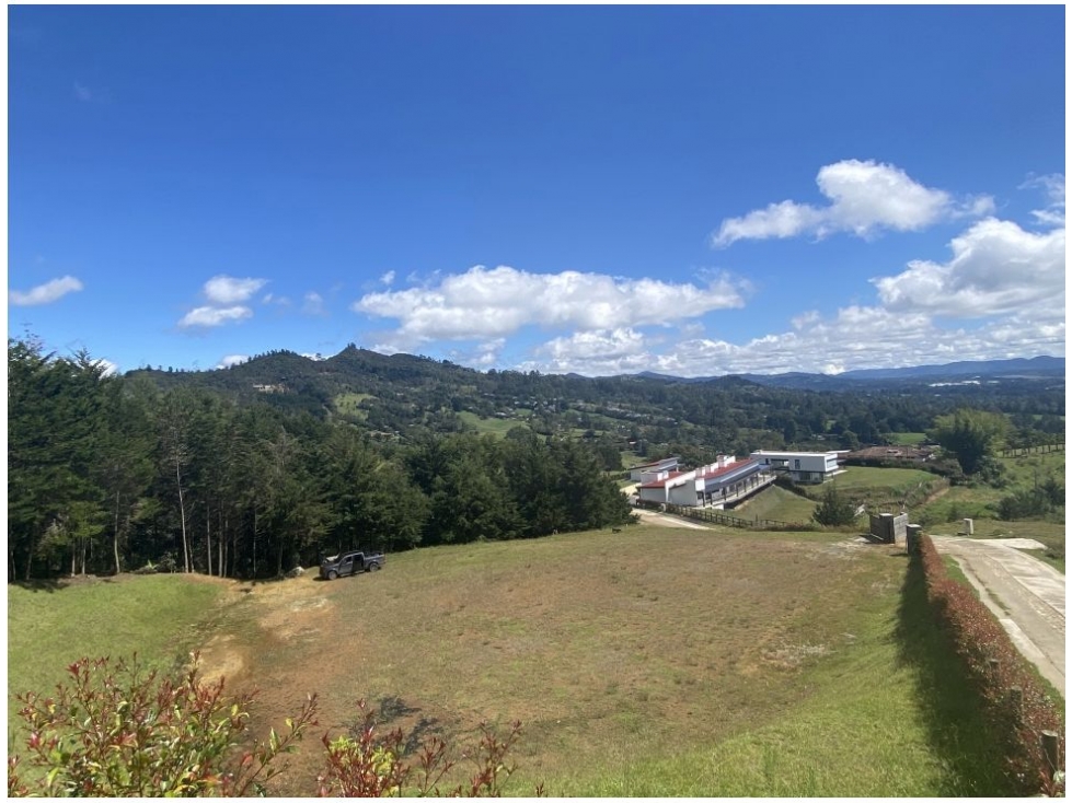 Lote para la Venta en Llanogrande Pontezuela - 2