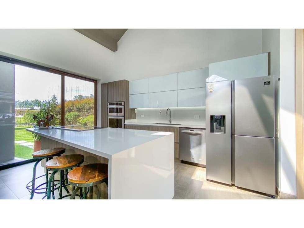 Casa en Arriendo Amoblado en Llanogrande — foto 3