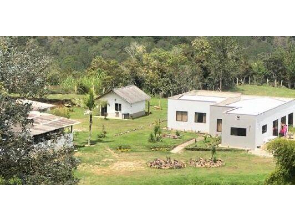 Casa en Arriendo en Guarne - 2
