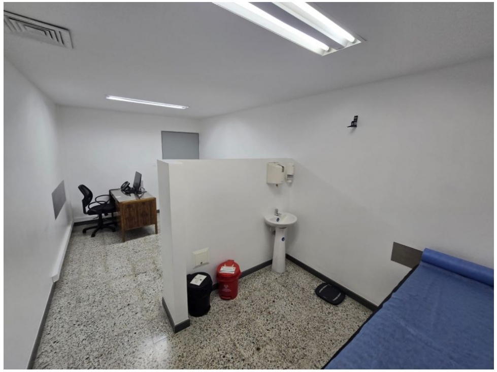 Local en Venta en Medellín — foto 2