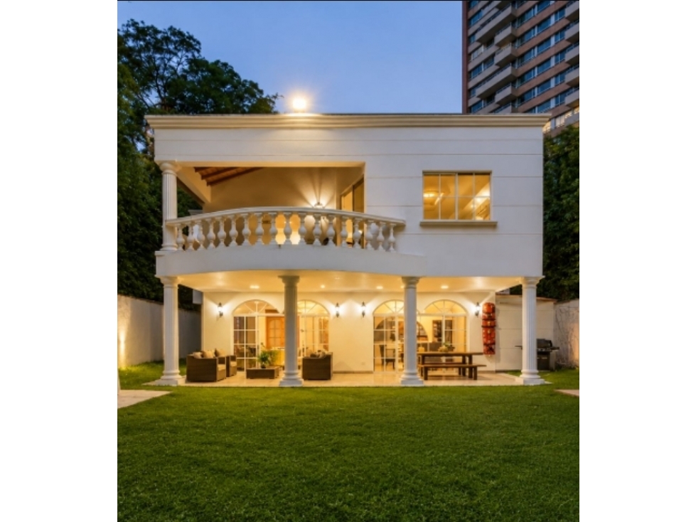Casa en Arriendo Amoblado en El Poblado