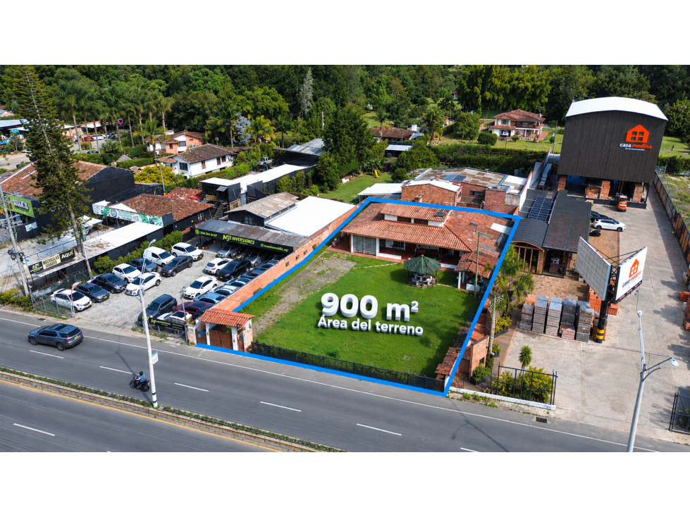 Casa Comercial en renta - Llanogrande - 2