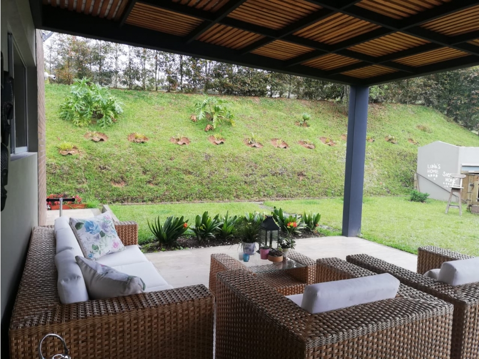 Casa para la Venta en el Retiro Antioqia - 2