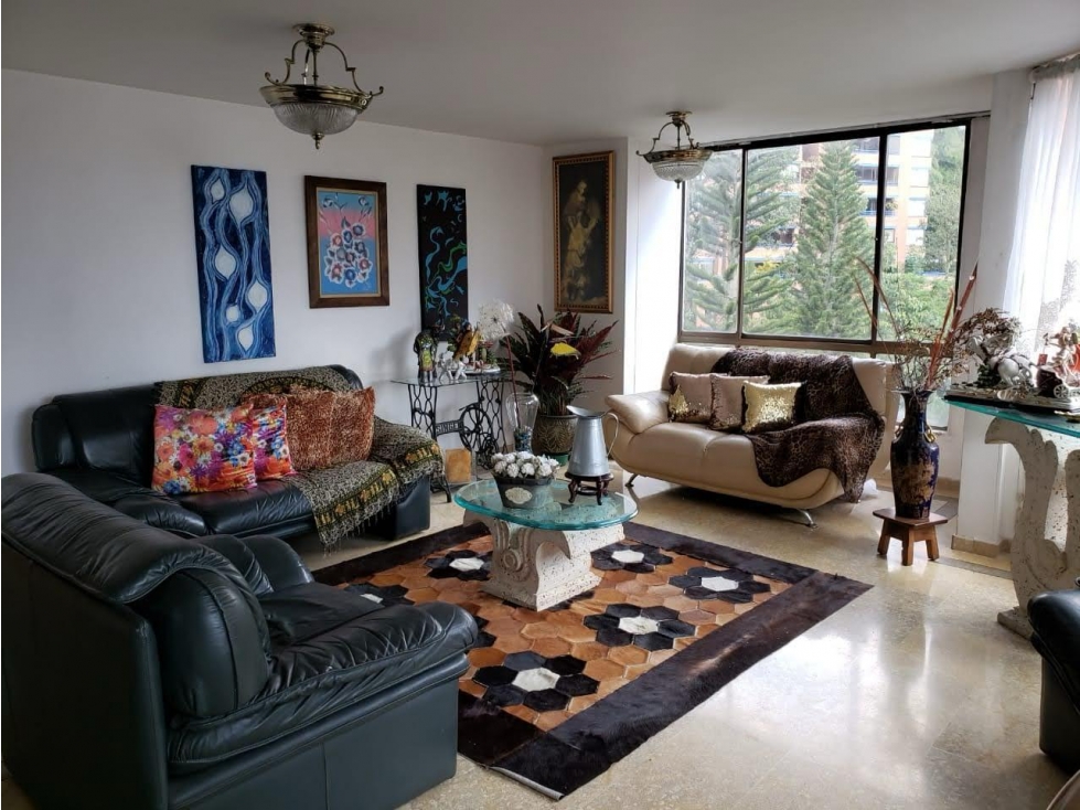 Apartamento en Venta en El Poblado potencial para Remodelar