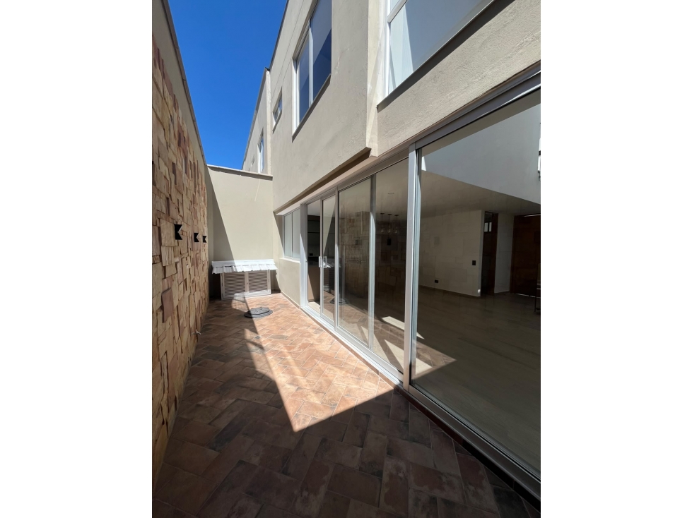 Casa En Arriendo En Llanogrande — foto 3