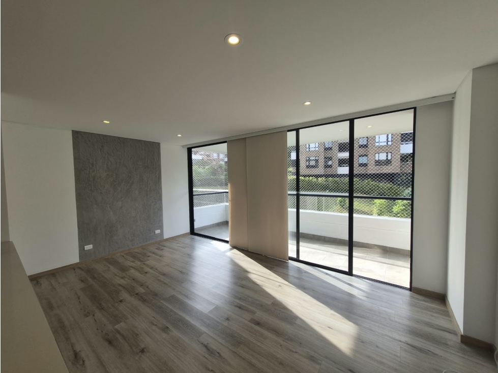 Apartamento en Venta en Retiro La Maria
