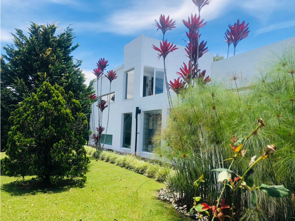 Casa para Arriendo en Rionegro Vía San Antonio la Ceja - 1