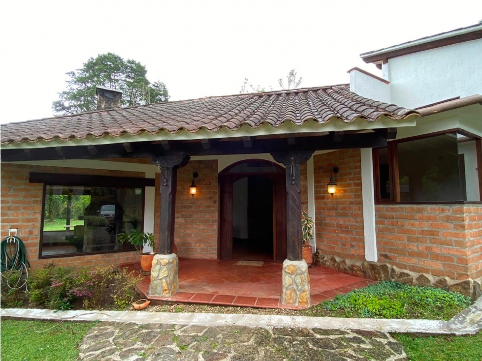 Casa Campestre en Arriendo Llanogrande