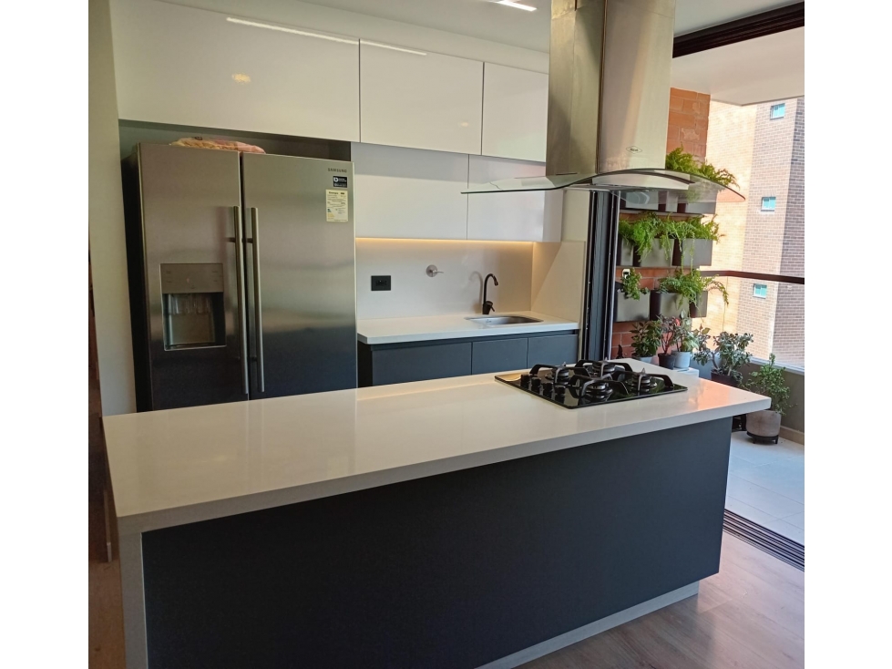 Apartamento en Venta en Envigado Loma los Mesa