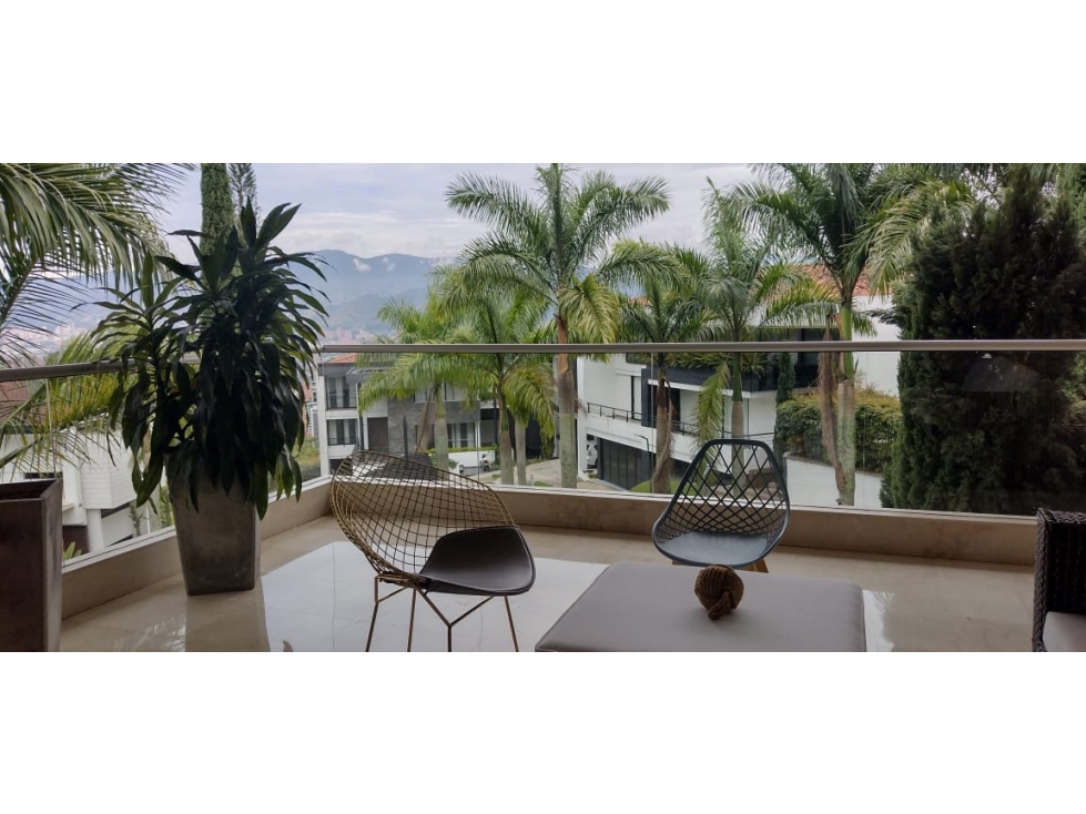 Casa para la Venta en El Poblado Palmas