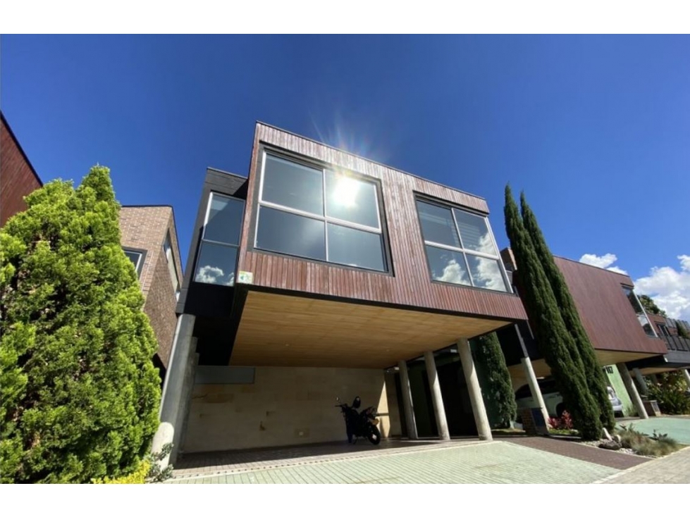 Casa en Arriendo en Envigado — foto 2