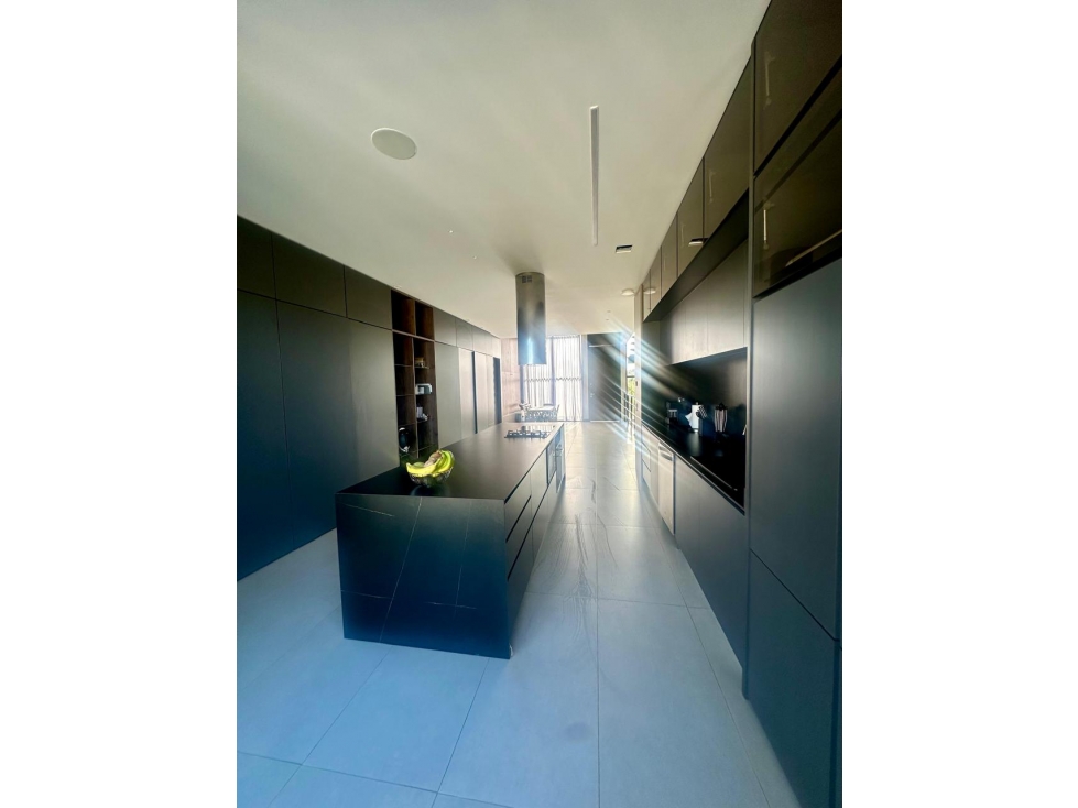 Casa en Arriendo Amoblado en Loma del Escobero — foto 3