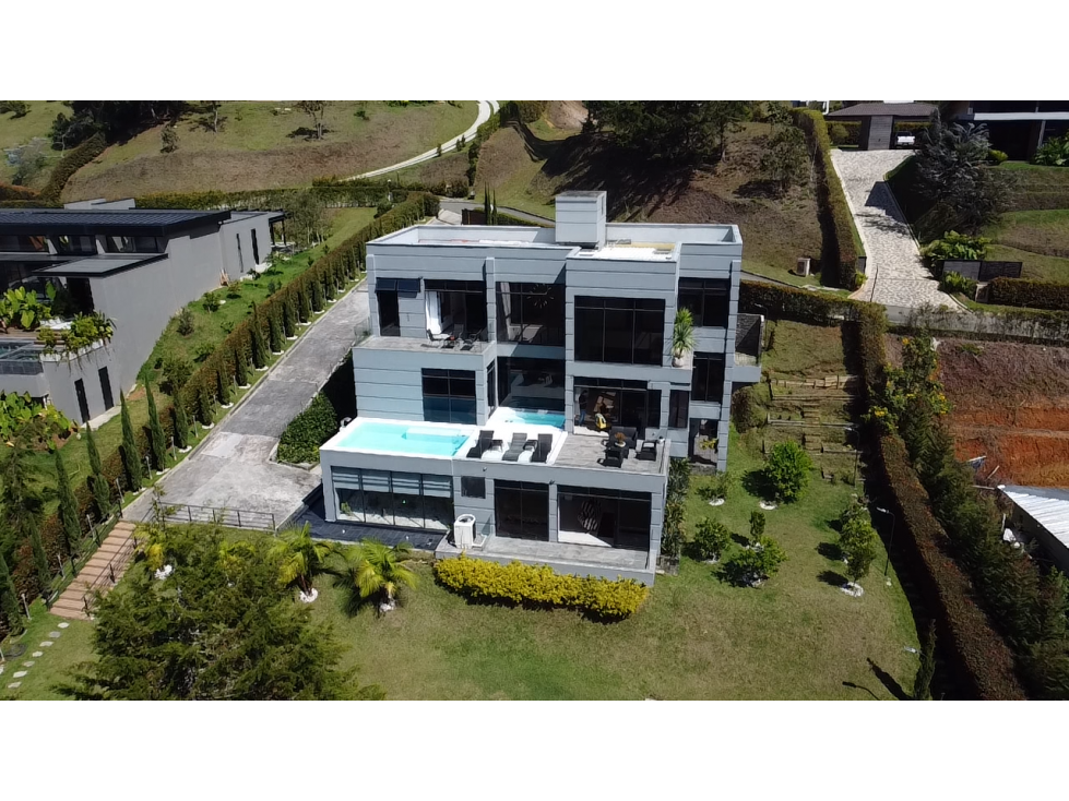Casa en Venta via San Antonio - La Ceja con Piscina y Jacuzzi — foto 5