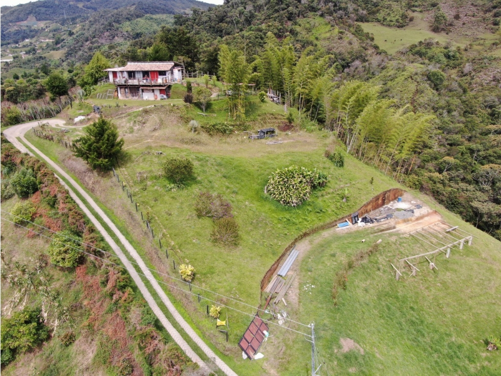 Lote para la Venta en El Peñol - 1