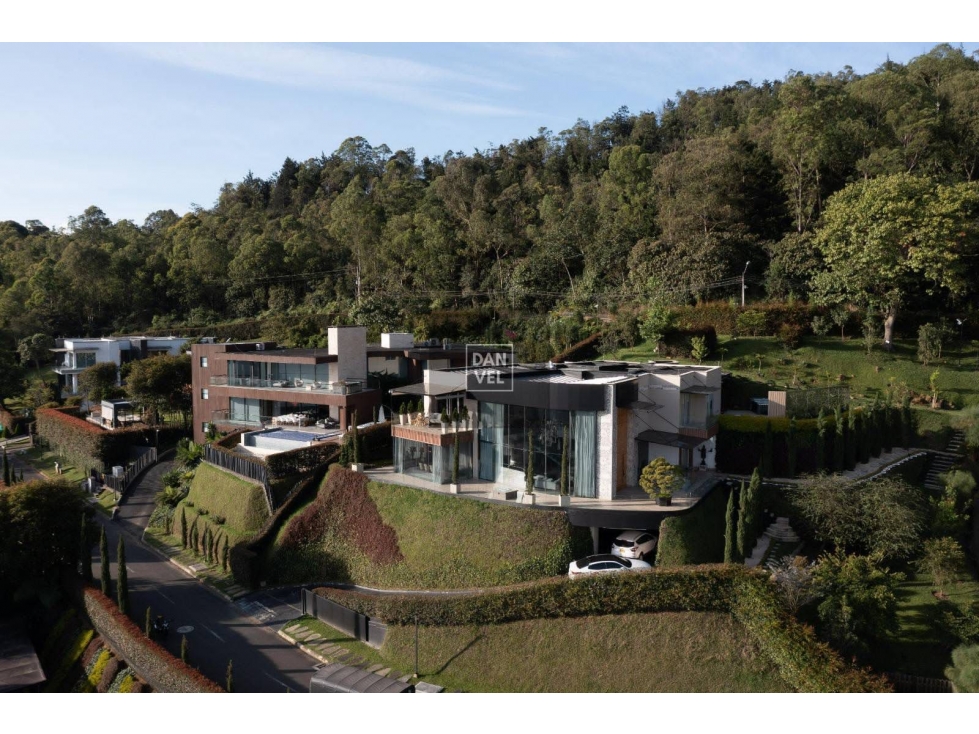 Casa en Arriendo Amoblado en Alto de las Palmas — foto 2