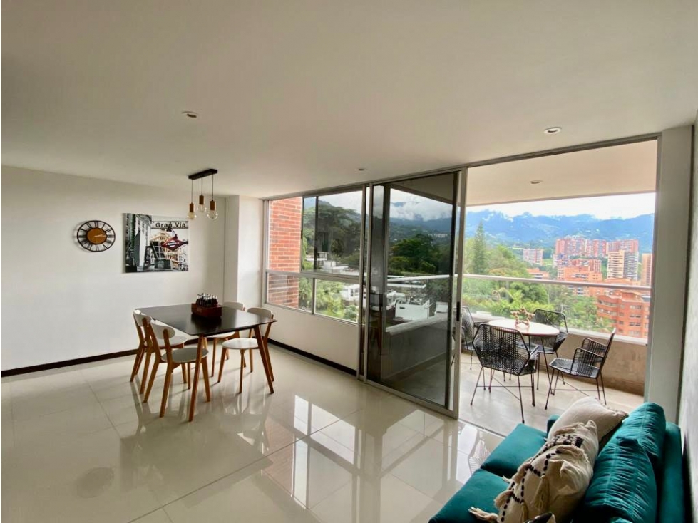 Apartamento en Arriendo Amoblado en Envigado