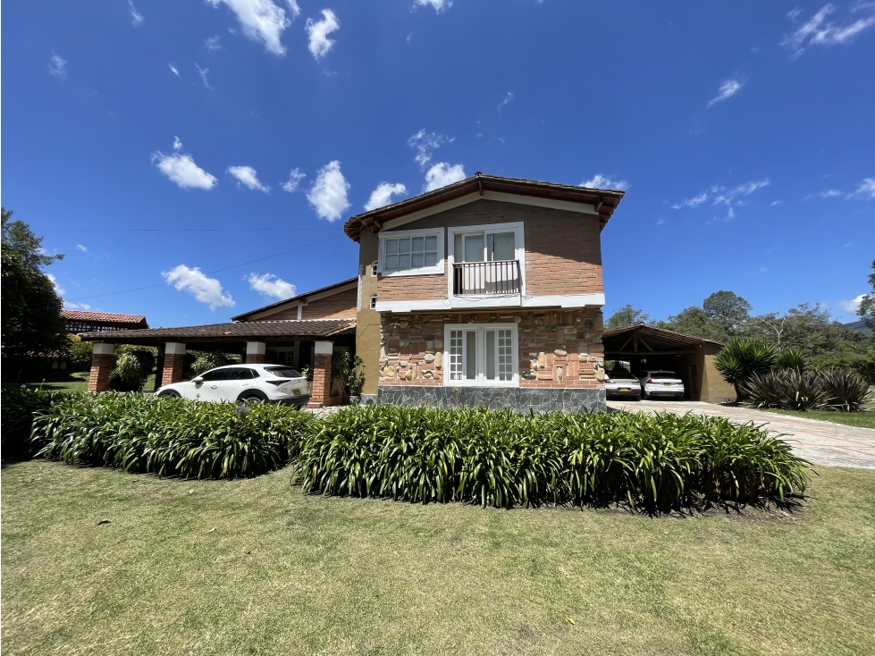 Casa en Arriendo en La Ceja vía Rionegro — foto 2