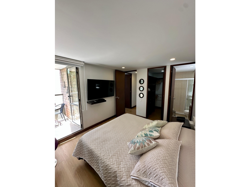 Apartamento Amoblado en Arriendo en El Poblado sector San Lucas — foto 5